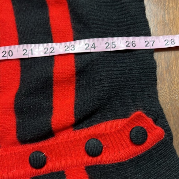Vintage Preppy Evan Picone Red Black Lamb'swool Angora Blend Cardigan Sz M EUC - Picture 13 of 13